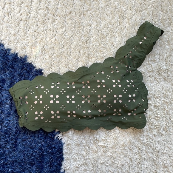 J.Crew Scalloped One-Shoulder Bikini Top In Laser-Cut Eyelet Olive Green S - Picture 2 of 6
